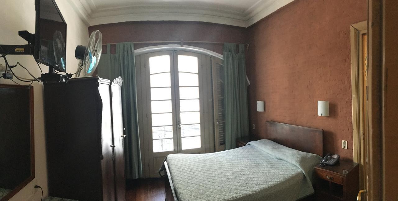 Aramaya Montevideo Bagian luar foto